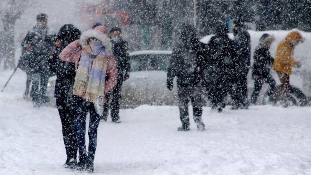 Atkıyı, bereyi ve eldiveni hazırlayın! Uzman isim uyardı: Erbain geliyor 3